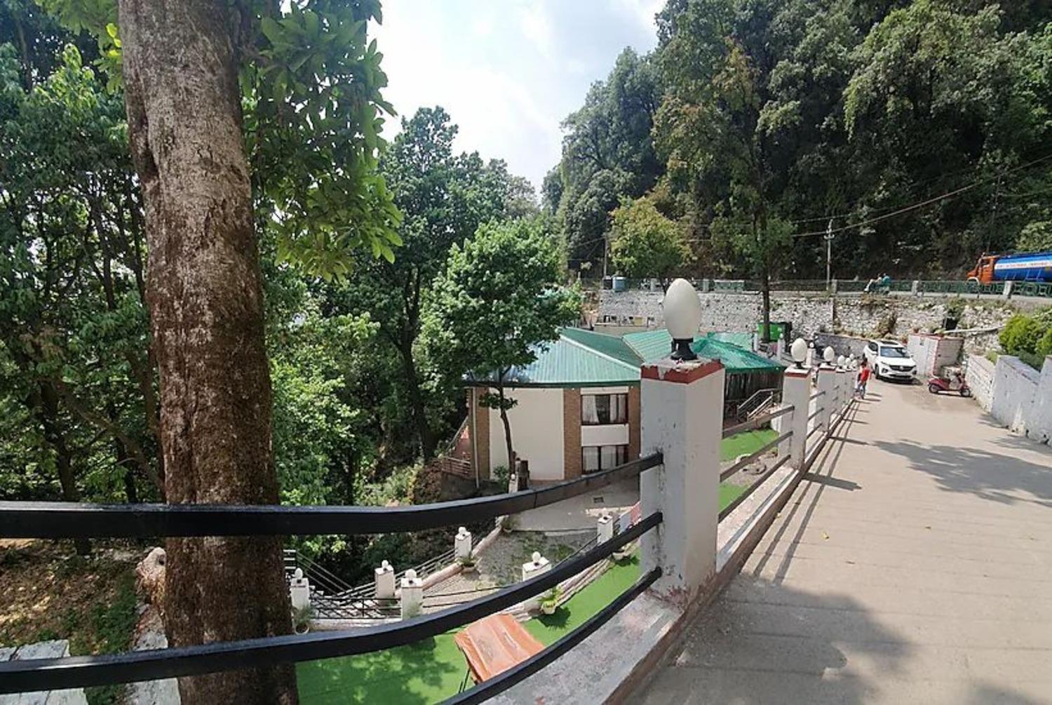 Aura Stays By Mm Hotel Mussoorie Exterior photo